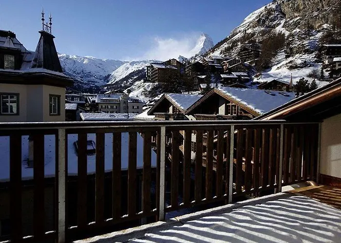 Szálloda Garni Testa Grigia 3*