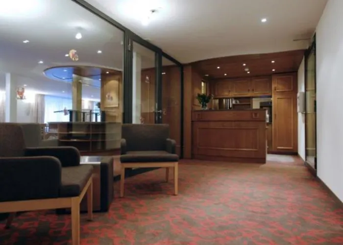 ガルニ テスタ グリジア ホテル