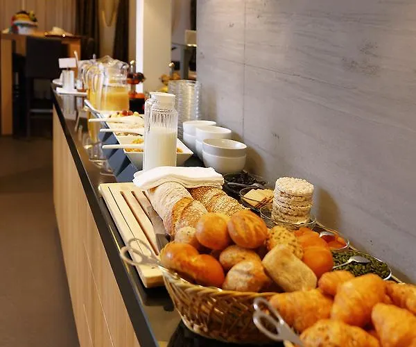 ガルニ テスタ グリジア ホテル ツェルマット