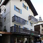 Hotel Garni Testa Grigia 3*