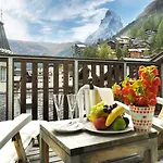 Hotel Garni Testa Grigia 3*