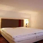 Garni Testa Grigia Ζερμάτ